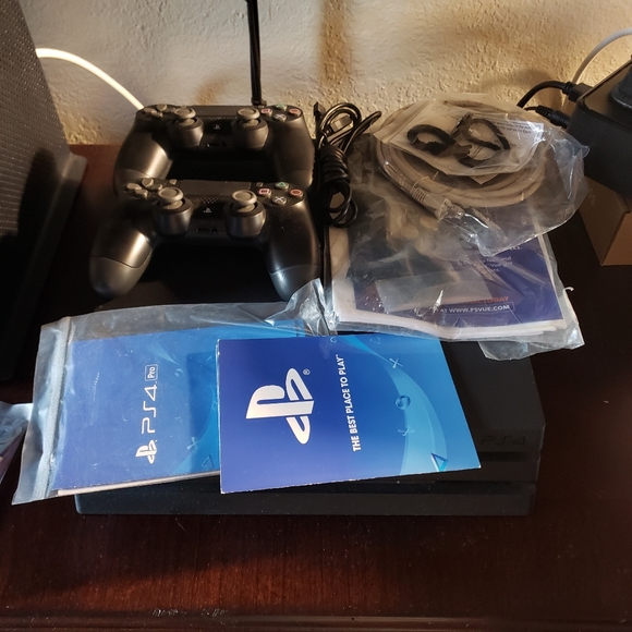 Unused PS4 Console - Picture 4 of 4